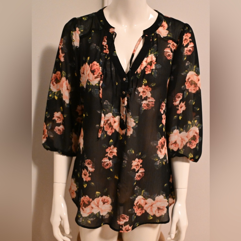 Princess Vera Wang sheer floral black top -Large